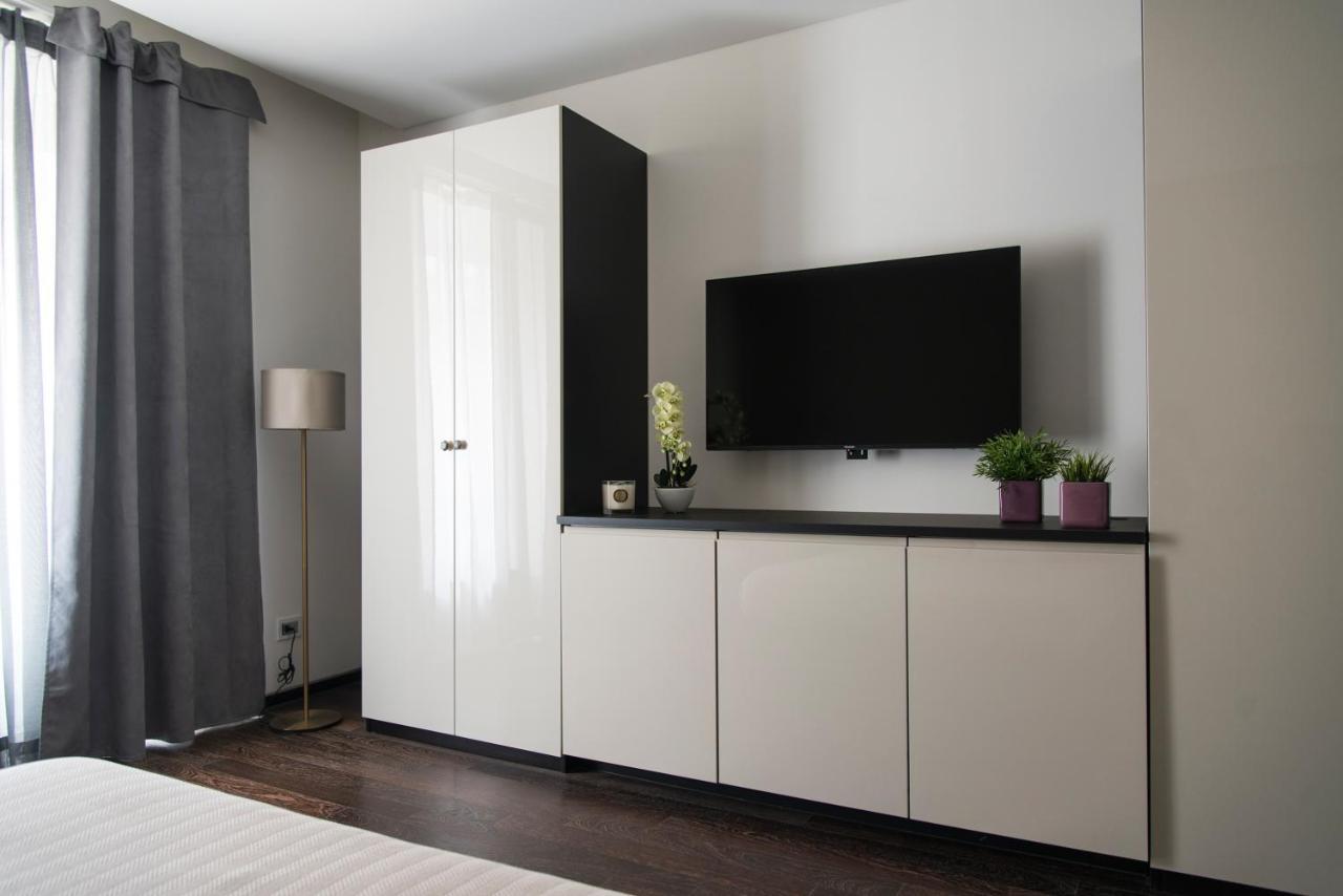 St.Ambrogio 2Bd New Apartment ミラノ エクステリア 写真